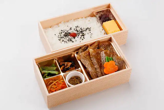 【すき焼割烹 日山】黒毛和牛のビフテキ弁当